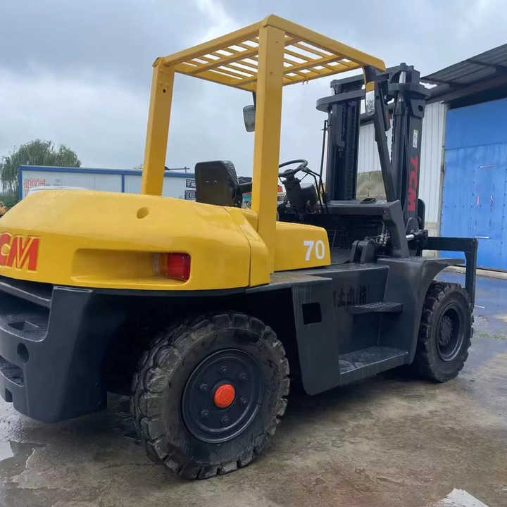 Seconh Hand Original tcm 7tons Forklift in High Quality on Hot Sale Used Building Construction Equipment for Sale - Empilhadeira: foto 1 Seconh Hand Original tcm 7tons Forklift in High Quality on Hot Sale Used Building Construction Equipment for Sale - Empilhadeira: foto 1