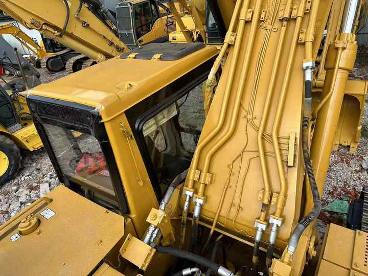 Used Caterpillar 330B Excavator Original Japan Brand Caterpillar 312 315 320 330 336 Excavator on Sale - Escavadora de rastos: foto 4 Used Caterpillar 330B Excavator Original Japan Brand Caterpillar 312 315 320 330 336 Excavator on Sale - Escavadora de rastos: foto 4