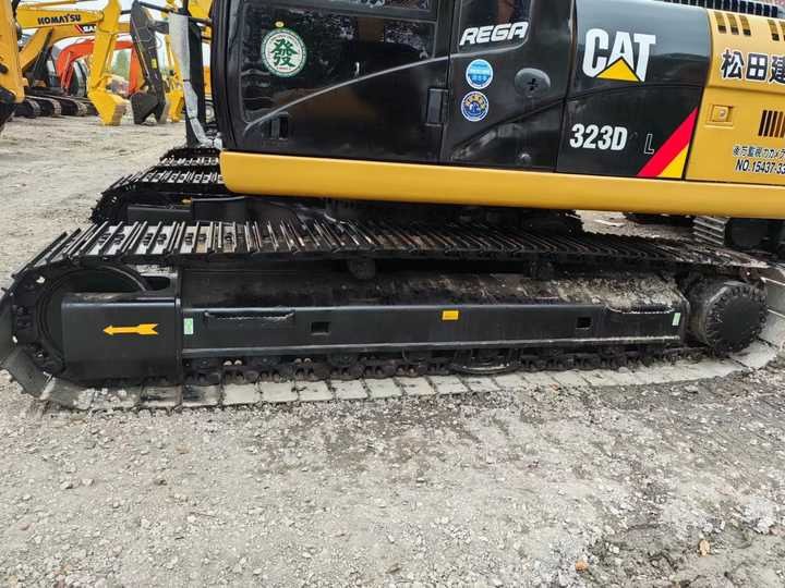 Used Digger CAT 323D2L Construction Machinery Construction Digger Used CAT 323D2L Cheap Excavator - Escavadora de rastos: foto 5 Used Digger CAT 323D2L Construction Machinery Construction Digger Used CAT 323D2L Cheap Excavator - Escavadora de rastos: foto 5