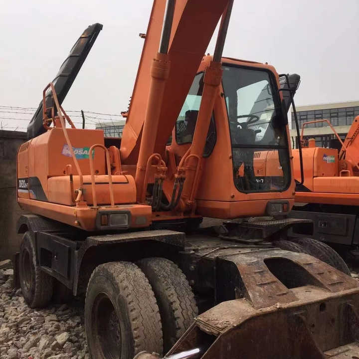 Used Digger Doosan Dh210w-7 Construction Machinery Construction Digger Used Doosan Dh210w-7 Cheap Excavator - Escavadeira de rodas: foto 3 Used Digger Doosan Dh210w-7 Construction Machinery Construction Digger Used Doosan Dh210w-7 Cheap Excavator - Escavadeira de rodas: foto 3