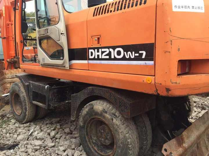 Used Digger Doosan Dh210w-7 Construction Machinery Construction Digger Used Doosan Dh210w-7 Cheap Excavator - Escavadeira de rodas: foto 4 Used Digger Doosan Dh210w-7 Construction Machinery Construction Digger Used Doosan Dh210w-7 Cheap Excavator - Escavadeira de rodas: foto 4