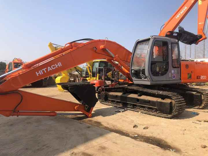 Used Excavator Hitachi Ex200 for Sale, Original Excavator for Sale - Escavadora de rastos: foto 3 Used Excavator Hitachi Ex200 for Sale, Original Excavator for Sale - Escavadora de rastos: foto 3
