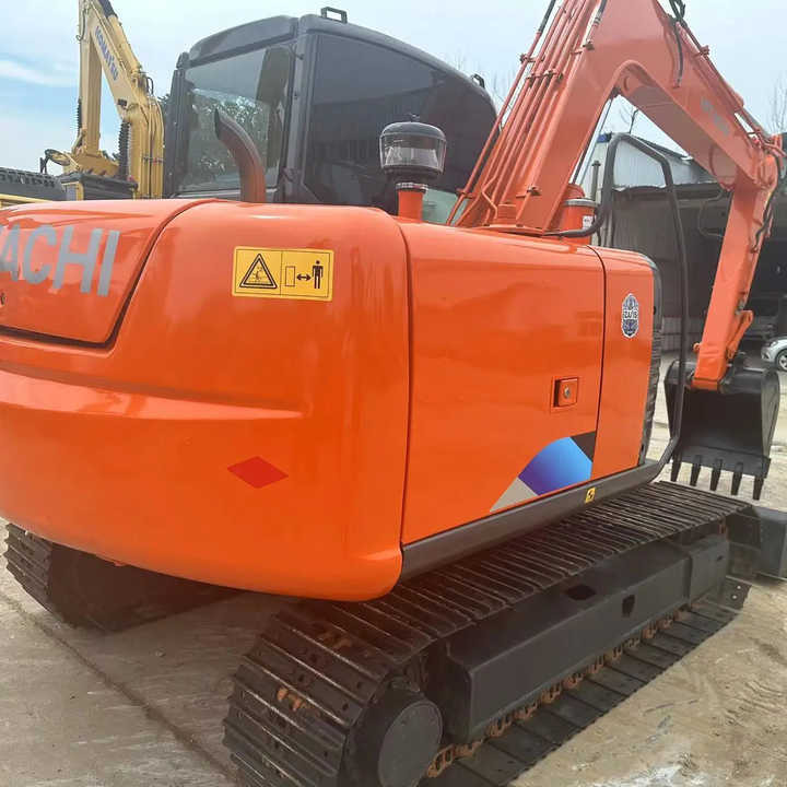 Used Hitachi Excavator ZX70 7ton Japan Import Second Hand Small Crawler ZX70 Excavator for Sale - Escavadora de rastos: foto 4 Used Hitachi Excavator ZX70 7ton Japan Import Second Hand Small Crawler ZX70 Excavator for Sale - Escavadora de rastos: foto 4