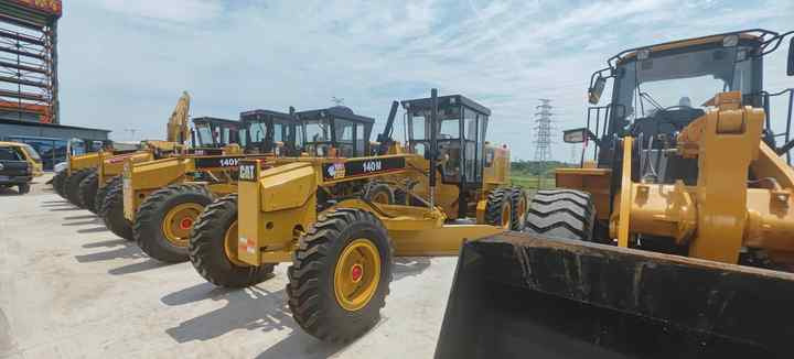 Used Japan Imported Caterpillar 140M Cat 140m Motor Grader with Good Quality and Low Price for Sale - Escavadora de rastos: foto 2 Used Japan Imported Caterpillar 140M Cat 140m Motor Grader with Good Quality and Low Price for Sale - Escavadora de rastos: foto 2