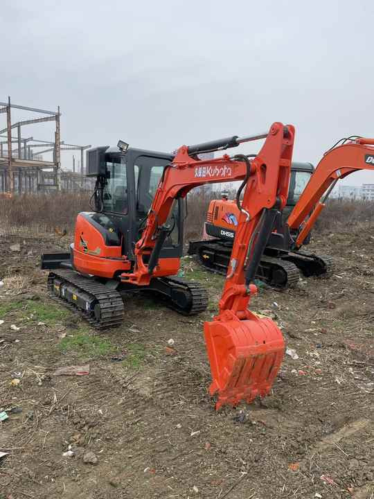 Used KUBOTA U35-5 Model Excavator Second Hand Machine Popular Brand JAPAN KUBOTA Hydraulic Machinery - Mini escavadeira: foto 5 Used KUBOTA U35-5 Model Excavator Second Hand Machine Popular Brand JAPAN KUBOTA Hydraulic Machinery - Mini escavadeira: foto 5