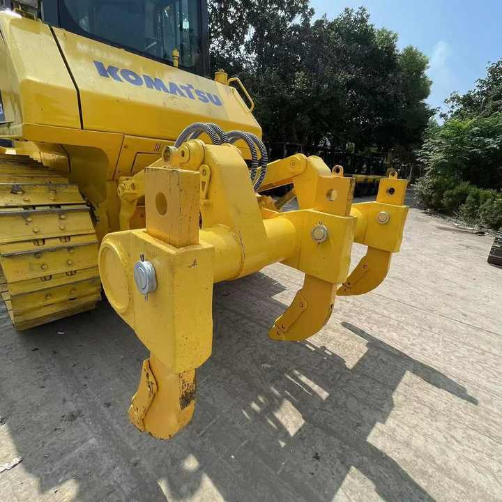 Used Komatsu Bulldozer D65ex Strong Power Komatsu D65ex Track Dozer for Sale - Buldôzer: foto 4 Used Komatsu Bulldozer D65ex Strong Power Komatsu D65ex Track Dozer for Sale - Buldôzer: foto 4