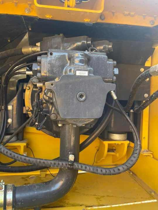 Used komatsu Pc350-8 35T Second Hand JAPAN Original Large Excavator Mining Construction Excavators Hot Sale PC200 PC220PC240-7-8 - Escavadora de rastos: foto 5 Used komatsu Pc350-8 35T Second Hand JAPAN Original Large Excavator Mining Construction Excavators Hot Sale PC200 PC220PC240-7-8 - Escavadora de rastos: foto 5