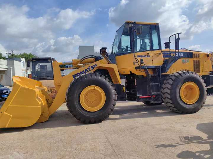 Used komatsu Wa380-6 Wheel Loader for Sale Japan Brand komatsu Wa380 -3 0380-65 470-3 Loader - Carregadeira de rodas: foto 4 Used komatsu Wa380-6 Wheel Loader for Sale Japan Brand komatsu Wa380 -3 0380-65 470-3 Loader - Carregadeira de rodas: foto 4
