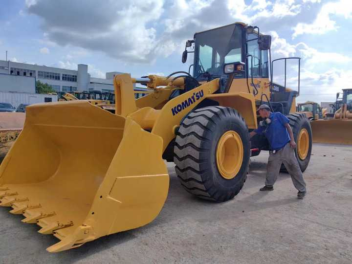 Used komatsu Wa380-6 Wheel Loader for Sale Japan Brand komatsu Wa380 -3 0380-65 470-3 Loader - Carregadeira de rodas: foto 3 Used komatsu Wa380-6 Wheel Loader for Sale Japan Brand komatsu Wa380 -3 0380-65 470-3 Loader - Carregadeira de rodas: foto 3