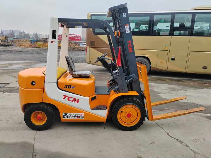 Very Cheap Price 3 Tonne TCM Forklift Run Performance TCM30 Forklift for Sale - Empilhadeira: foto 2 Very Cheap Price 3 Tonne TCM Forklift Run Performance TCM30 Forklift for Sale - Empilhadeira: foto 2