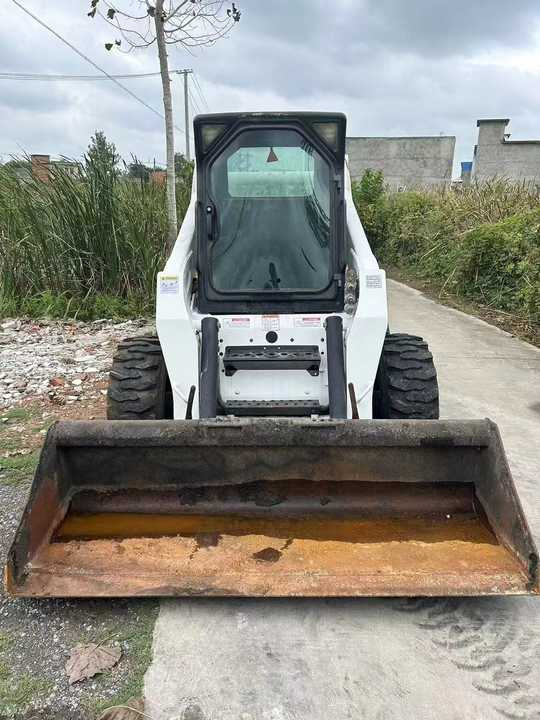 Very Good Machine Used Skid Wheel Loader Bobcat S300 for Sale - Mini carregadeira: foto 3 Very Good Machine Used Skid Wheel Loader Bobcat S300 for Sale - Mini carregadeira: foto 3