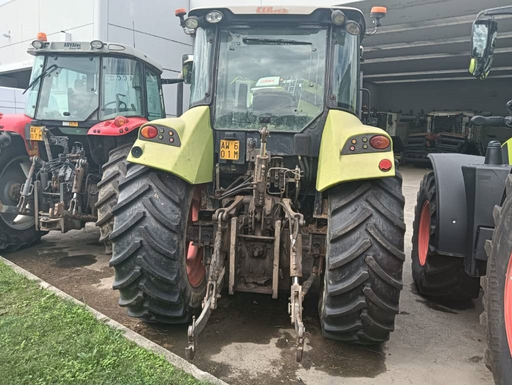 Trator Claas Arion 420: foto 10