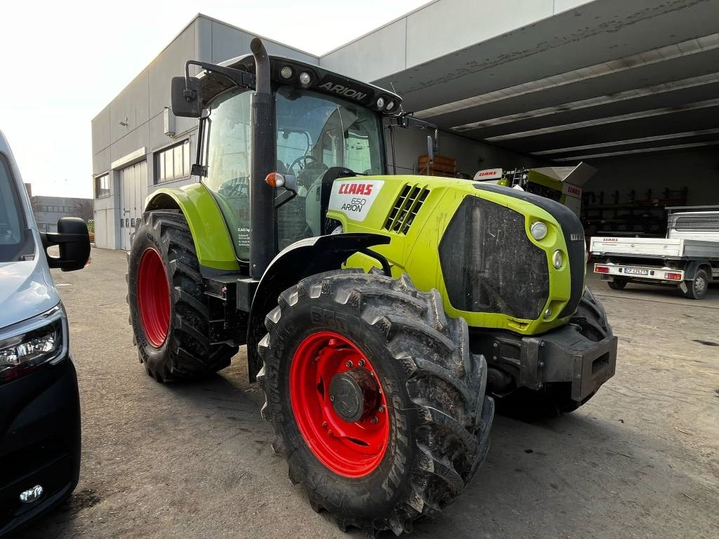 Claas Arion 650 - Trator: foto 1 Claas Arion 650 - Trator: foto 1