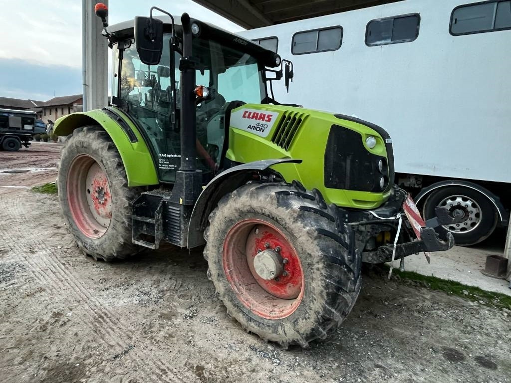 Claas Axion 830 Cmatic - Trator: foto 4 Claas Axion 830 Cmatic - Trator: foto 4