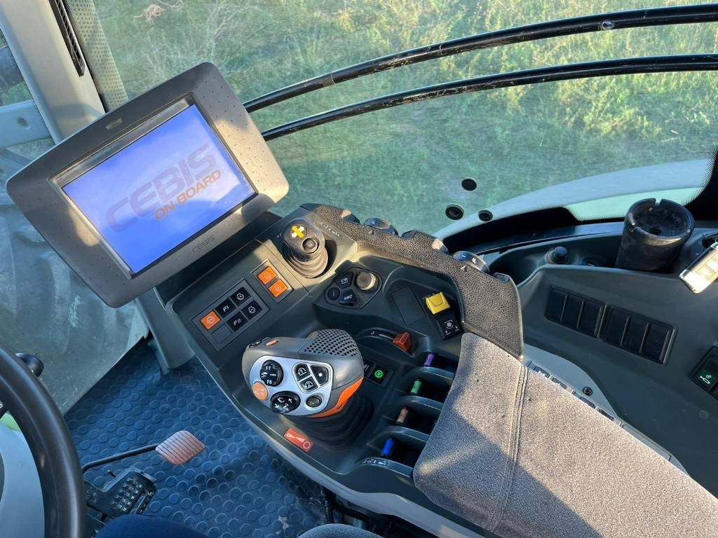 Claas Axion 870 Cmatic - Trator: foto 5 Claas Axion 870 Cmatic - Trator: foto 5