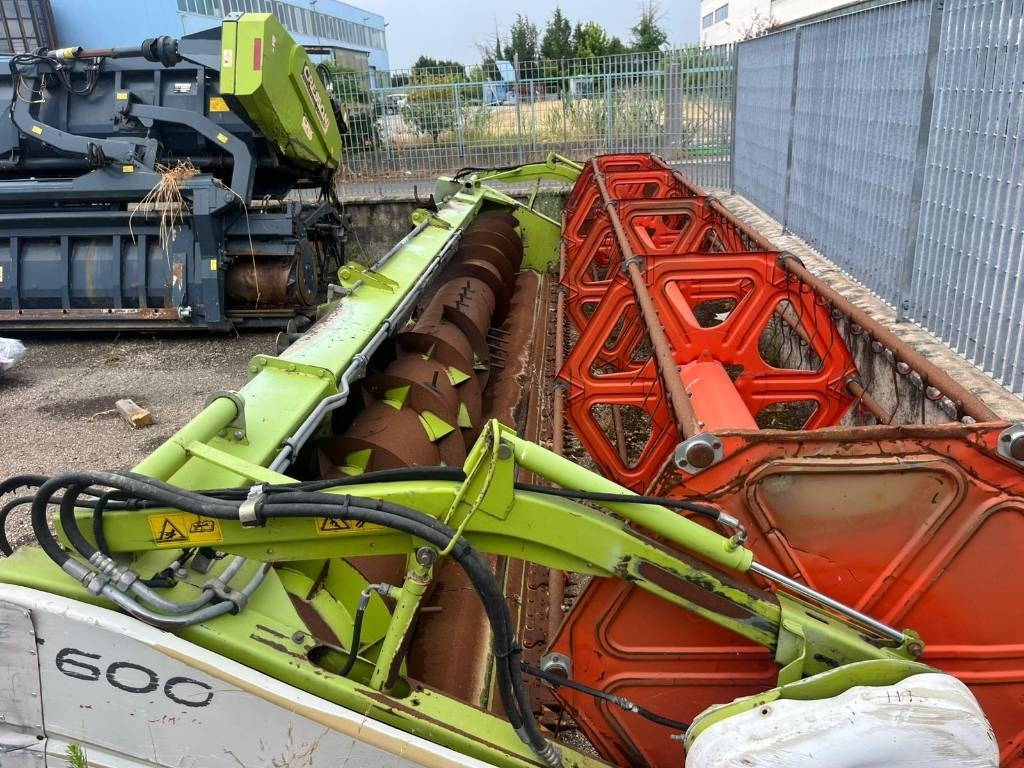 Claas C 600 - Plataforma para colheitadeira: foto 2 Claas C 600 - Plataforma para colheitadeira: foto 2