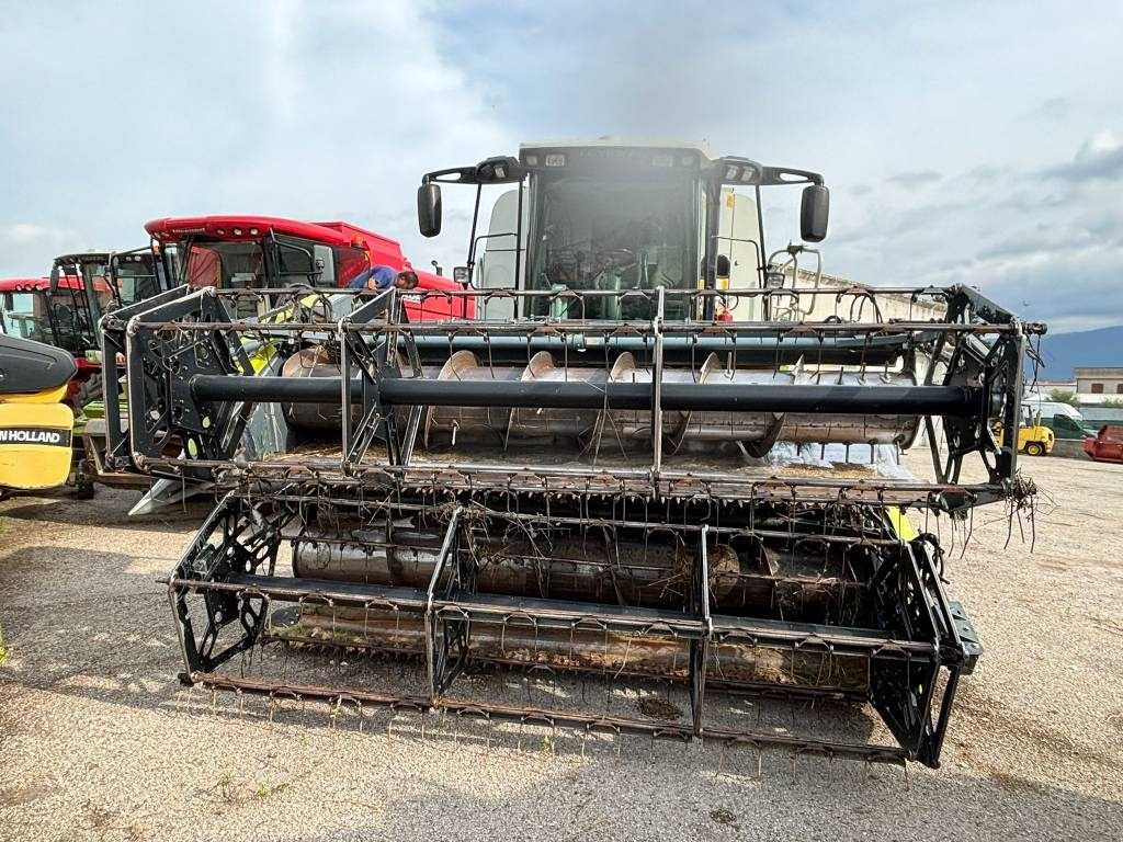 Locação de Claas Lexion 530 Montana  Claas Lexion 530 Montana: foto 8