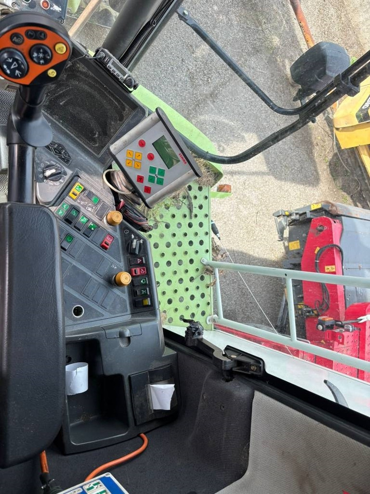 Locação de Claas Lexion 530 Montana  Claas Lexion 530 Montana: foto 11