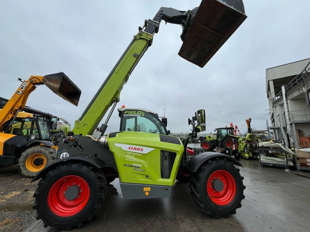 Claas Scorpion 1033  - Empilhador telescópico: foto 1 Claas Scorpion 1033  - Empilhador telescópico: foto 1