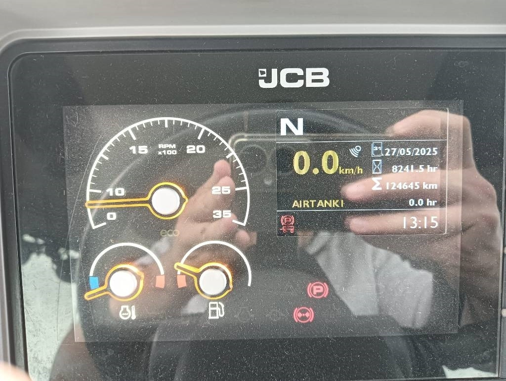 JCB Fastrac 4220 - Trator: foto 5 JCB Fastrac 4220 - Trator: foto 5