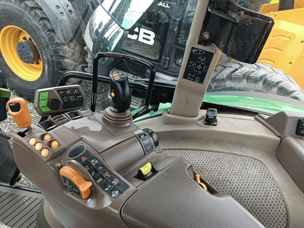 John Deere 5125 R - Trator: foto 5 John Deere 5125 R - Trator: foto 5