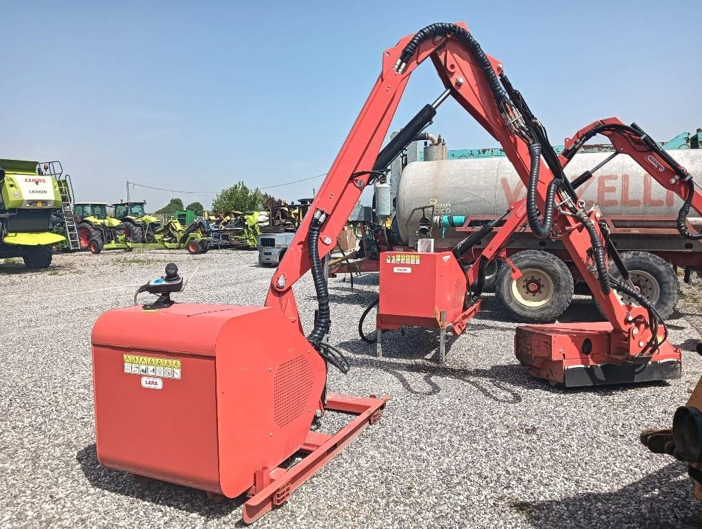 Maschio LARA 850 T - Picadora de forragem automotriz: foto 1 Maschio LARA 850 T - Picadora de forragem automotriz: foto 1