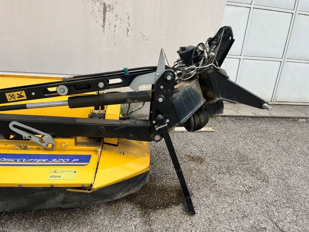 New Holland DISCOCUTTER 320 P - Gadanheira: foto 1 New Holland DISCOCUTTER 320 P - Gadanheira: foto 1