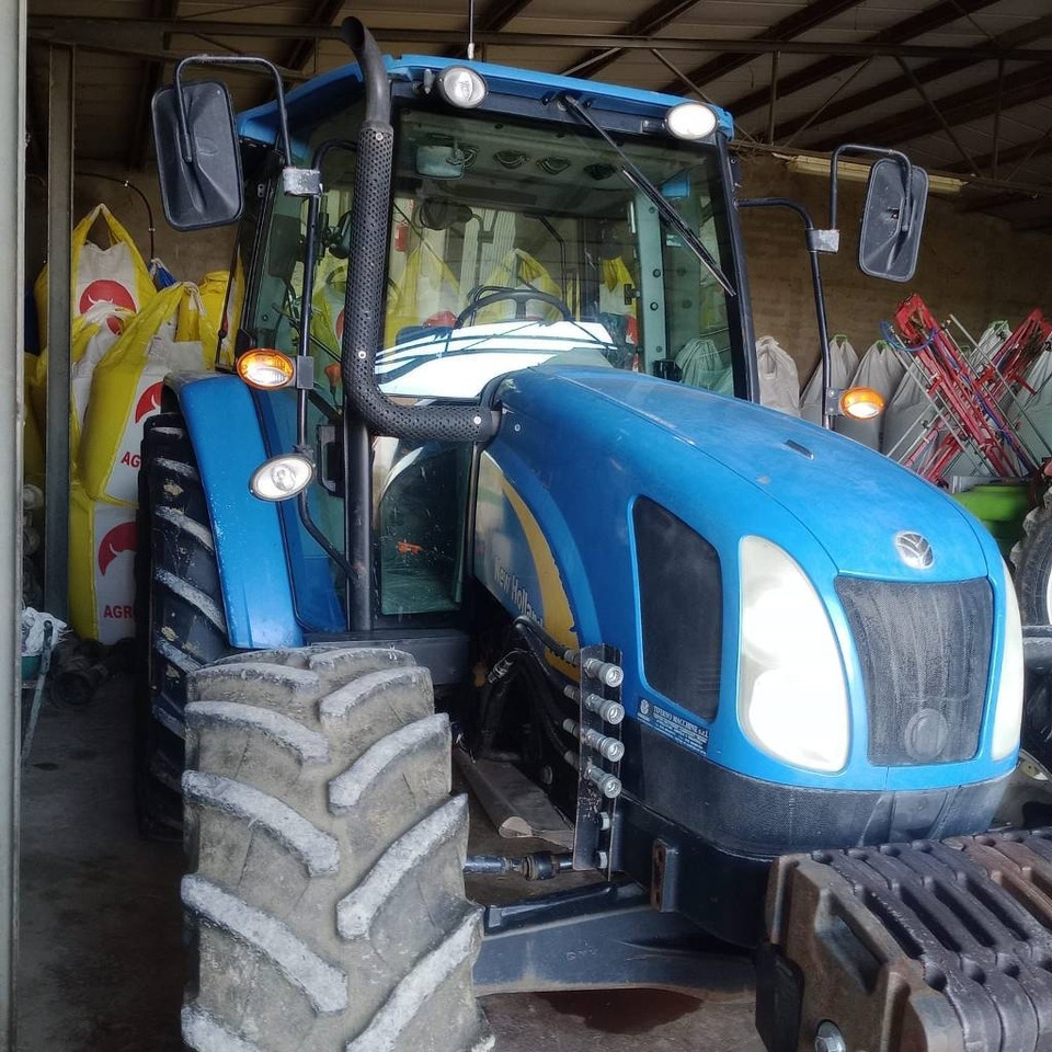 New Holland T 5050 - Trator: foto 3 New Holland T 5050 - Trator: foto 3