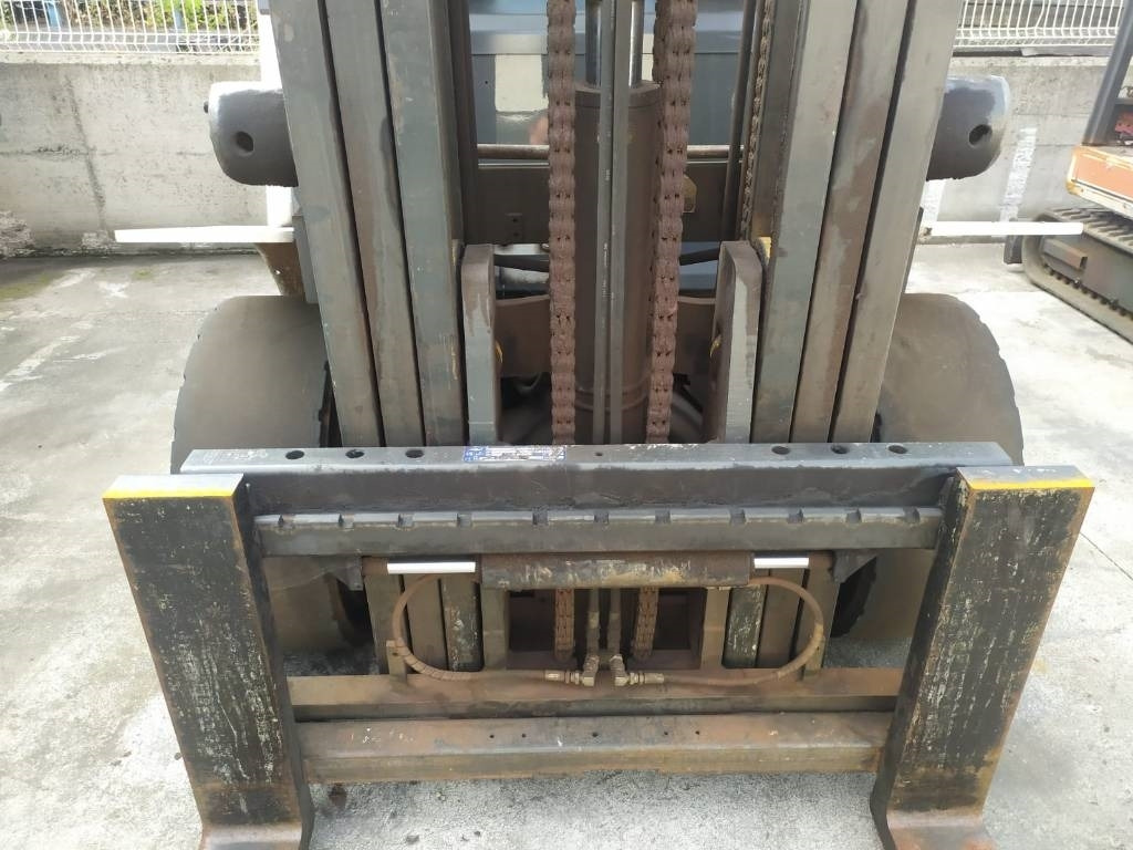 Empilhadeira a diesel UniCarriers D1F4A40Q: foto 6