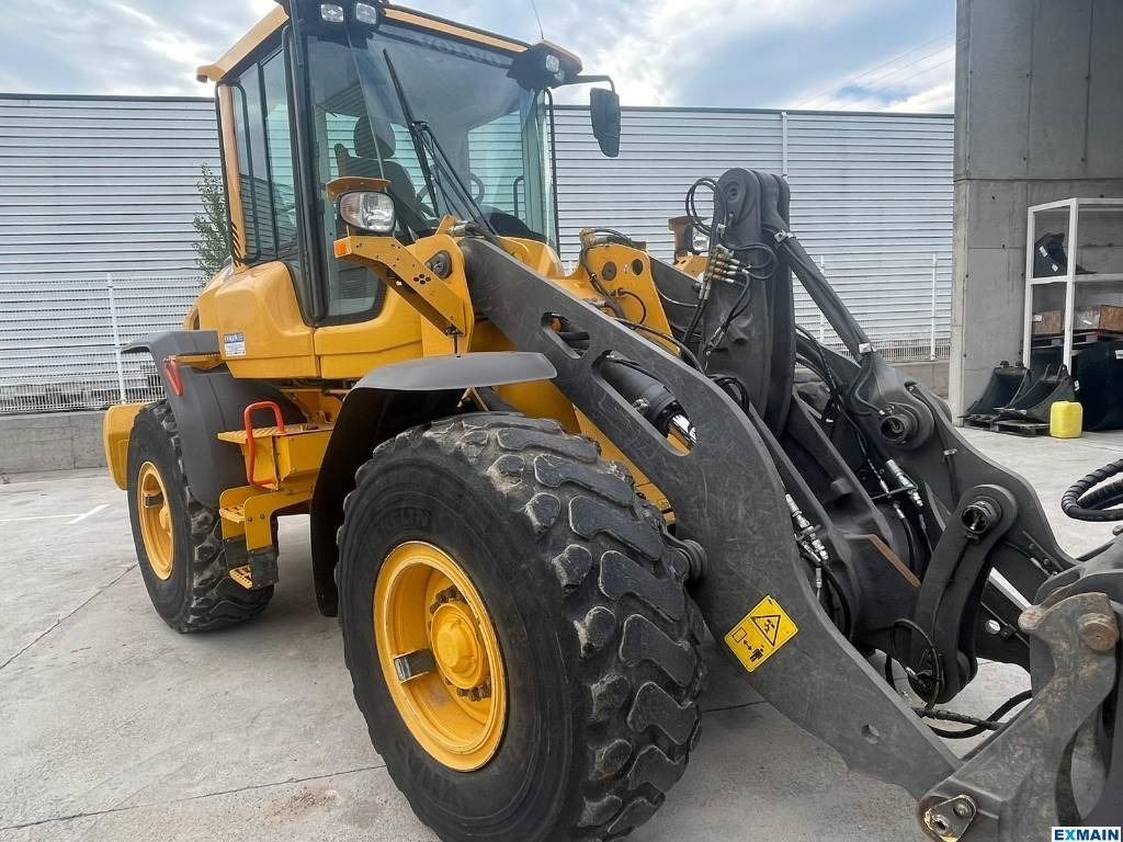 Volvo L 70 H - Carregadeira de rodas: foto 1 Volvo L 70 H - Carregadeira de rodas: foto 1