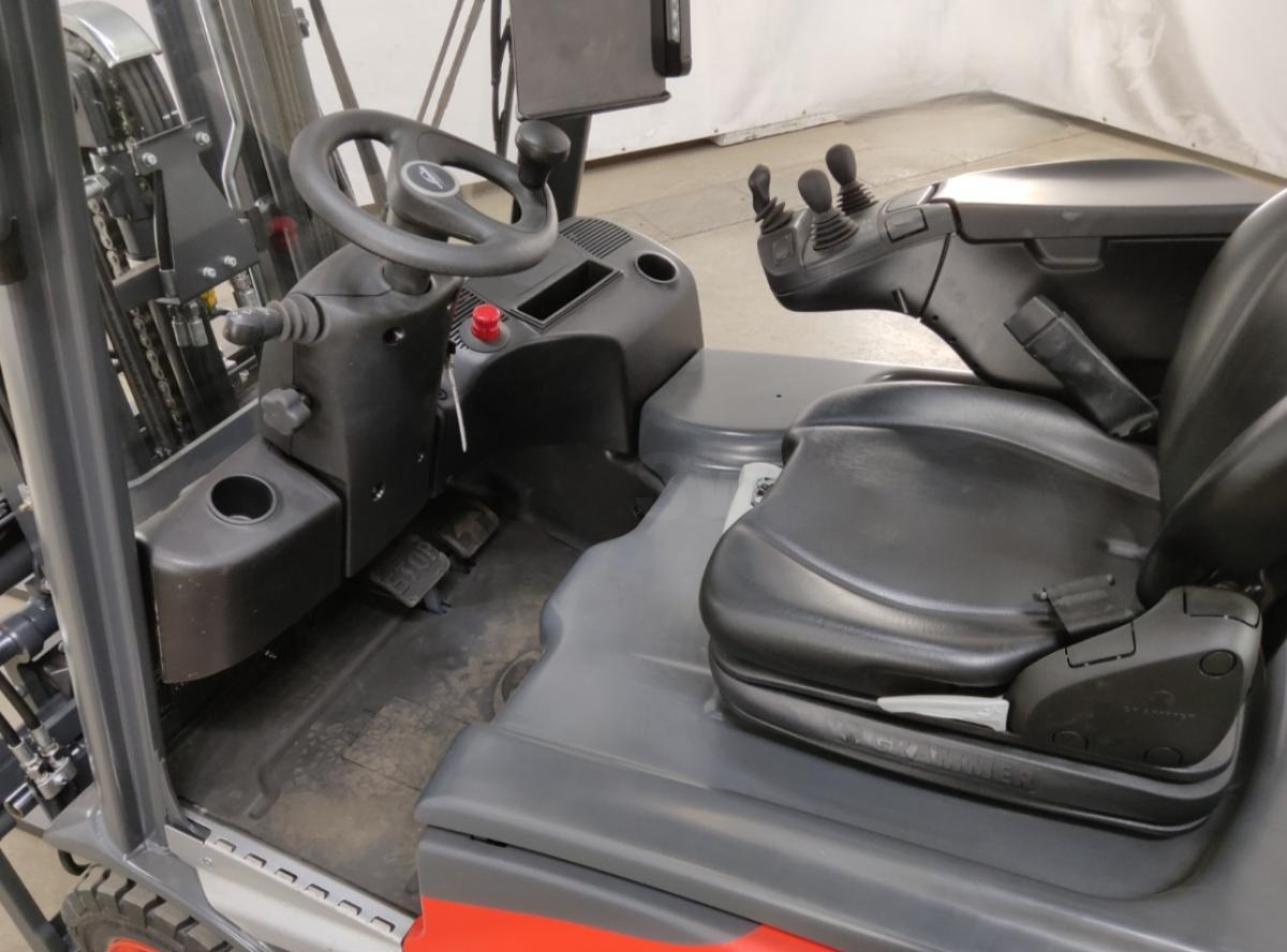 Fenwick E16 02 - Empilhadeira elétrica: foto 3 Fenwick E16 02 - Empilhadeira elétrica: foto 3