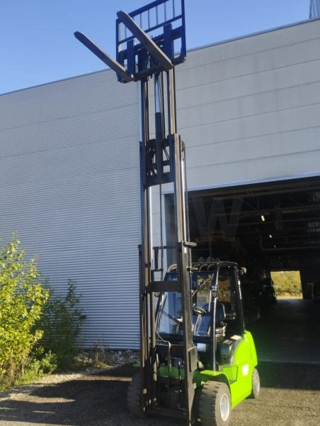 Hangcha XC35i Chariot élévateur fenwick 3,5 t lithium électrique - Empilhadeira elétrica: foto 3 Hangcha XC35i Chariot élévateur fenwick 3,5 t lithium électrique - Empilhadeira elétrica: foto 3