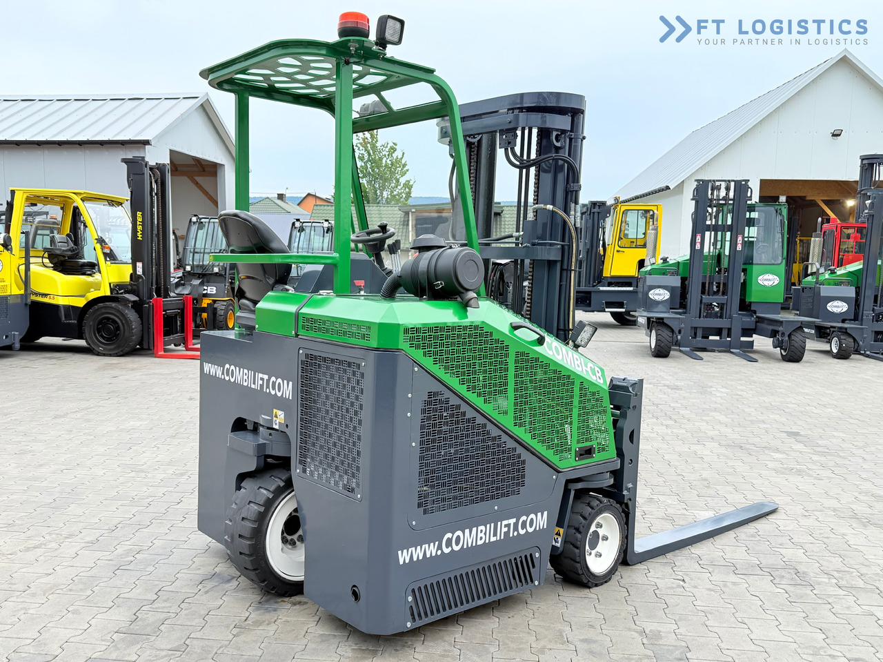 Empilhador de 4 vias nuevo COMBILIFT CB3000 / DIESEL / TRIPLEX 4900MM / FREE LIFT / SIDESHIFT / FORK POSITIONER / 1500MM FORKS / LIKE NEW: foto 8