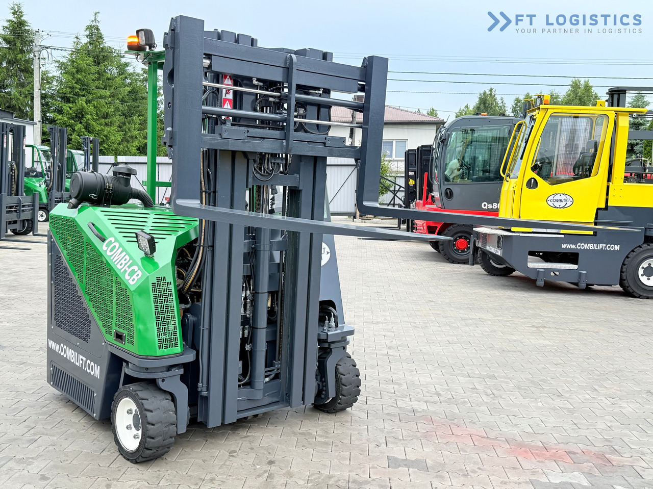 Empilhador de 4 vias nuevo COMBILIFT CB3000 / DIESEL / TRIPLEX 4900MM / FREE LIFT / SIDESHIFT / FORK POSITIONER / 1500MM FORKS / LIKE NEW: foto 24