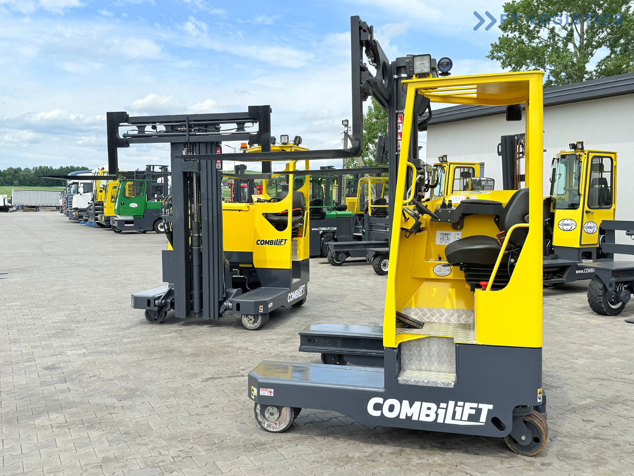 Empilhador de 4 vias nuevo COMBILIFT MR / ELECTRIC / TRIPLEX – 6000MM / FULL FREE LIFT / WIDE POSITIONER / FORK SIDESHIFT / ONLY 1400 HOURS / LIKE NEW [ Copy ] [ Copy ]: foto 22