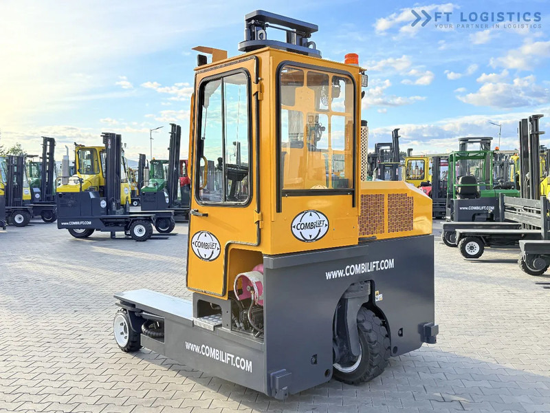 Empilhador de 4 vias Combilift C3000 / GAS / DUPLEX 4500MM / ONLY 3096 HOURS / FORK SIDE SHIFT / FULL CABIN / EXCELLENT CONDITION / Wide range of four-way and: foto 10 Empilhador de 4 vias Combilift C3000 / GAS / DUPLEX 4500MM / ONLY 3096 HOURS / FORK SIDE SHIFT / FULL CABIN / EXCELLENT CONDITION / Wide range of four-way and: foto 10