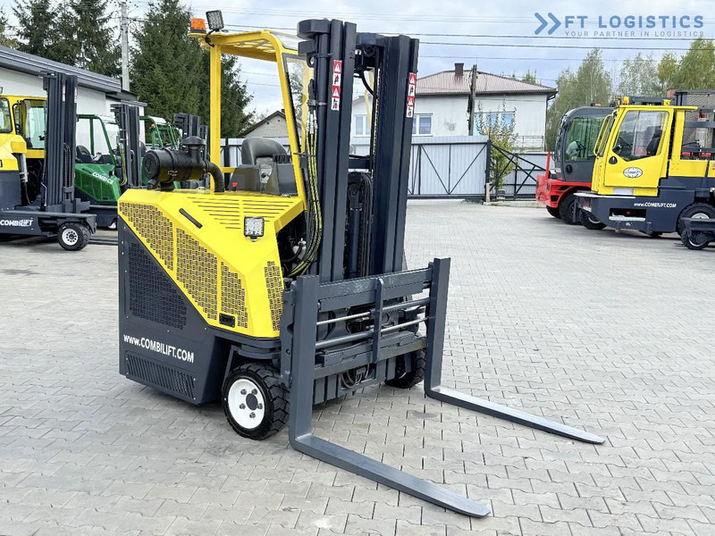Empilhador de 4 vias Combilift C3000CB / GAS / TRIPLEX 4900MM / FREE LIFT / FORK POSITIONER / SIDE SHIFT / EXCELLENT CONDITION / Wide range of four-way and sid: foto 7