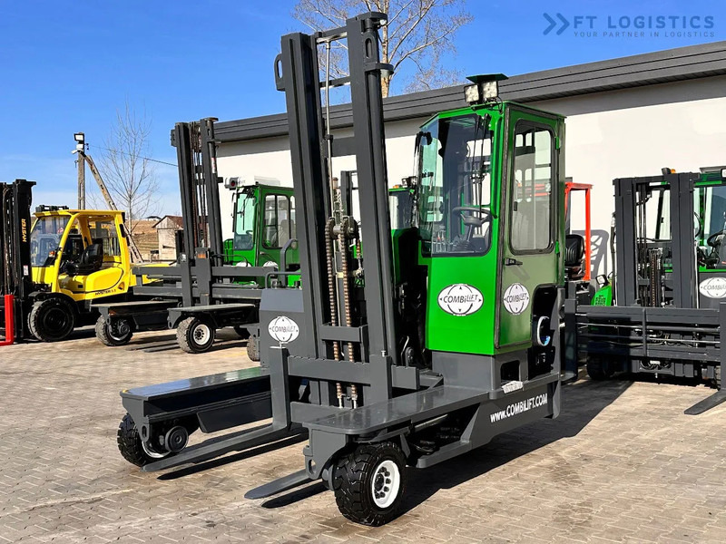 Combilift C4000 / LPG / DUPLEX / 4500MM / FREE LIFT / LIKE NEW C4000 / LPG / DUPLEX / 4500MM / FREE LIFT / LIKE NEW - Empilhador de 4 vias: foto 2 Combilift C4000 / LPG / DUPLEX / 4500MM / FREE LIFT / LIKE NEW C4000 / LPG / DUPLEX / 4500MM / FREE LIFT / LIKE NEW - Empilhador de 4 vias: foto 2