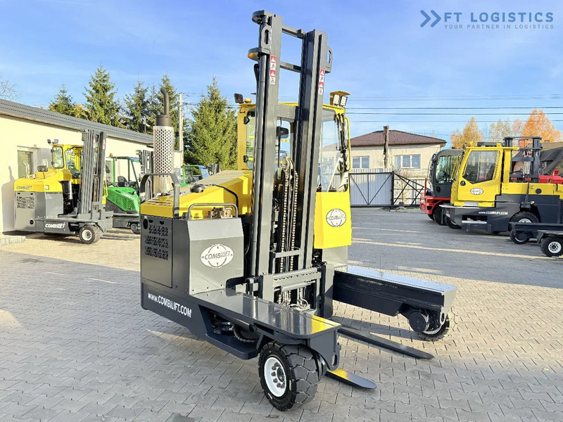 Combilift C4000 – LPG – DUPLEX 4600mm – FREE LIFT – SIDE SHIFT – EXCELLENT CONDITION Wide selection of four-way and side-loading forklifts - Empilhador de 4 vias: foto 4 Combilift C4000 – LPG – DUPLEX 4600mm – FREE LIFT – SIDE SHIFT – EXCELLENT CONDITION Wide selection of four-way and side-loading forklifts - Empilhador de 4 vias: foto 4