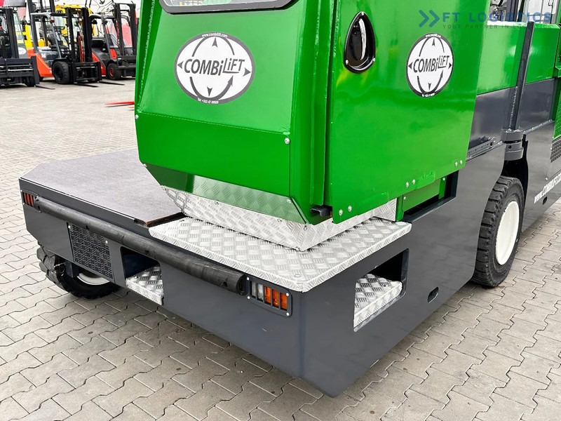 Combilift C5000SL / DIESEL / 4500MM / DUPLEX / CABIN / PLATFORMS / LIKE NEW C5000SL / DIESEL / 4500MM / DUPLEX / CABIN / PLATFORMS / LIKE - Empilhador lateral: foto 5 Combilift C5000SL / DIESEL / 4500MM / DUPLEX / CABIN / PLATFORMS / LIKE NEW C5000SL / DIESEL / 4500MM / DUPLEX / CABIN / PLATFORMS / LIKE - Empilhador lateral: foto 5