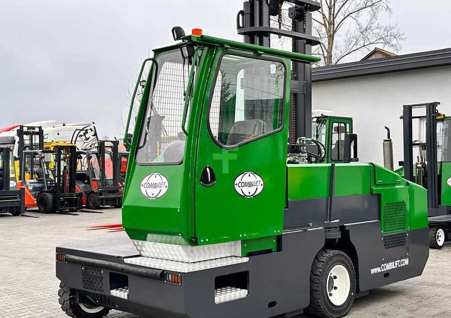Combilift C5000SL / DIESEL / 4500MM / DUPLEX / CABIN / PLATFORMS / LIKE NEW - Empilhador lateral: foto 2 Combilift C5000SL / DIESEL / 4500MM / DUPLEX / CABIN / PLATFORMS / LIKE NEW - Empilhador lateral: foto 2