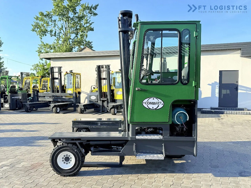 Combilift C5000XL / GAS / DUPLEX 4000 / POSITIONER / FULL CABIN / LIKE NEW C5000XL / GAS / DUPLEX 4000 / POSITIONER / FULL CABIN / LIKE NE - Empilhador de 4 vias: foto 3 Combilift C5000XL / GAS / DUPLEX 4000 / POSITIONER / FULL CABIN / LIKE NEW C5000XL / GAS / DUPLEX 4000 / POSITIONER / FULL CABIN / LIKE NE - Empilhador de 4 vias: foto 3