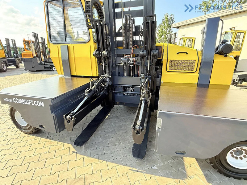 Combilift C6000SR / DUPLEX / 4200MM / LOAD CLAMP ON FORKS / FREE LIFT / DIESEL / POSITIONER / NEW TIRES / LIKE NEW / Wide range of four-wa - Empilhador de 4 vias: foto 4 Combilift C6000SR / DUPLEX / 4200MM / LOAD CLAMP ON FORKS / FREE LIFT / DIESEL / POSITIONER / NEW TIRES / LIKE NEW / Wide range of four-wa - Empilhador de 4 vias: foto 4