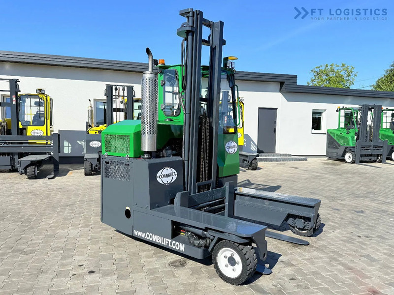 Combilift COMBILIFT C3000 – DUPLEX 4100mm – Year 2013 – 4041 hours – DIESEL – FREE LIFT – FORK POSITIONER – SIDE SHIFT – 1150mm FORKS – CO - Empilhador de 4 vias: foto 2 Combilift COMBILIFT C3000 – DUPLEX 4100mm – Year 2013 – 4041 hours – DIESEL – FREE LIFT – FORK POSITIONER – SIDE SHIFT – 1150mm FORKS – CO - Empilhador de 4 vias: foto 2