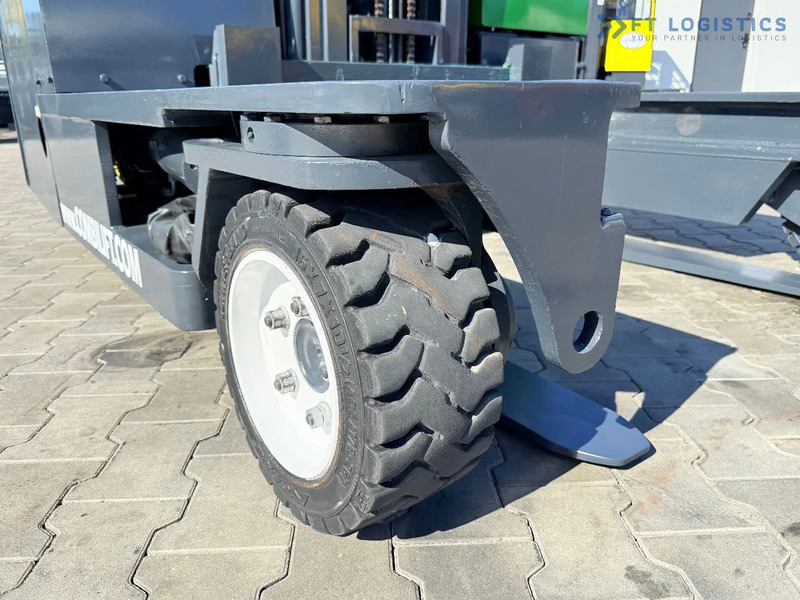 Combilift COMBILIFT C3000 – DUPLEX 4100mm – Year 2013 – 4041 hours – DIESEL – FREE LIFT – FORK POSITIONER – SIDE SHIFT – 1150mm FORKS – CO - Empilhador de 4 vias: foto 3 Combilift COMBILIFT C3000 – DUPLEX 4100mm – Year 2013 – 4041 hours – DIESEL – FREE LIFT – FORK POSITIONER – SIDE SHIFT – 1150mm FORKS – CO - Empilhador de 4 vias: foto 3
