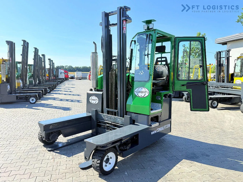 Combilift COMBILIFT C3000 – DUPLEX 4100mm – Year 2013 – 4041 hours – DIESEL – FREE LIFT – FORK POSITIONER – SIDE SHIFT – 1150mm FORKS – CO - Empilhador de 4 vias: foto 5 Combilift COMBILIFT C3000 – DUPLEX 4100mm – Year 2013 – 4041 hours – DIESEL – FREE LIFT – FORK POSITIONER – SIDE SHIFT – 1150mm FORKS – CO - Empilhador de 4 vias: foto 5