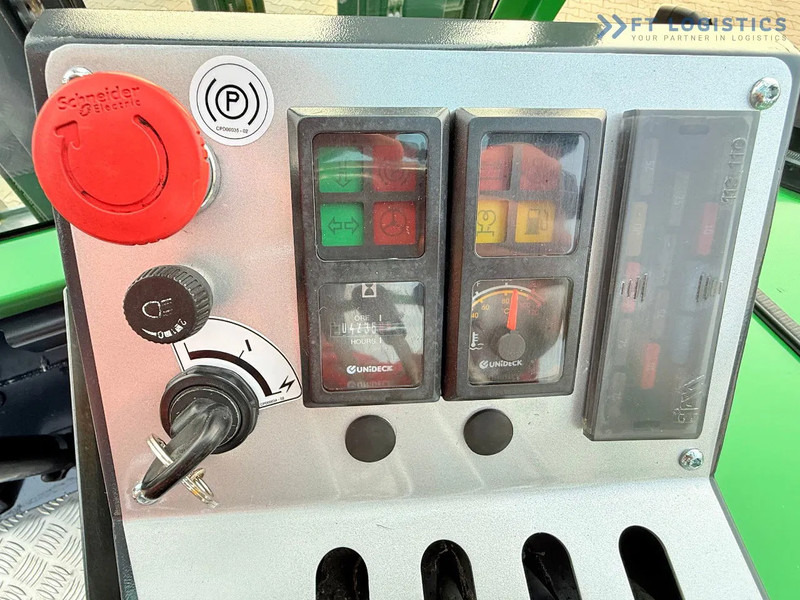 Empilhador de 4 vias Combilift COMBILIFT C4000CB – TRIPLEX 5200mm – Year 2017 – LPG – FREE LIFT – SIDESHIFT – FORK POSITIONER – CONDITION 5/5 COMBILIFT C4000CB: foto 18 Empilhador de 4 vias Combilift COMBILIFT C4000CB – TRIPLEX 5200mm – Year 2017 – LPG – FREE LIFT – SIDESHIFT – FORK POSITIONER – CONDITION 5/5 COMBILIFT C4000CB: foto 18