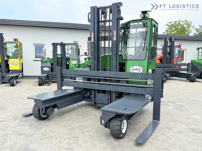 Combilift Combilift C4500 / DIESEL / DUPLEX 4000MM / WIDE FORK POSITIONER / HEATING / FULL CABIN / PERFECT CONDITION / Wide range of four- - Empilhador de 4 vias: foto 5 Combilift Combilift C4500 / DIESEL / DUPLEX 4000MM / WIDE FORK POSITIONER / HEATING / FULL CABIN / PERFECT CONDITION / Wide range of four- - Empilhador de 4 vias: foto 5