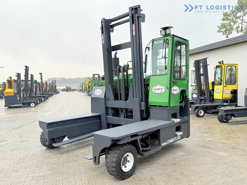 Combilift Combilift C8000 2018 GAS DUPLEX FREE LIFT Combilift C8000 2018 GAS DUPLEX FREE LIFT - Empilhador de 4 vias: foto 1 Combilift Combilift C8000 2018 GAS DUPLEX FREE LIFT Combilift C8000 2018 GAS DUPLEX FREE LIFT - Empilhador de 4 vias: foto 1