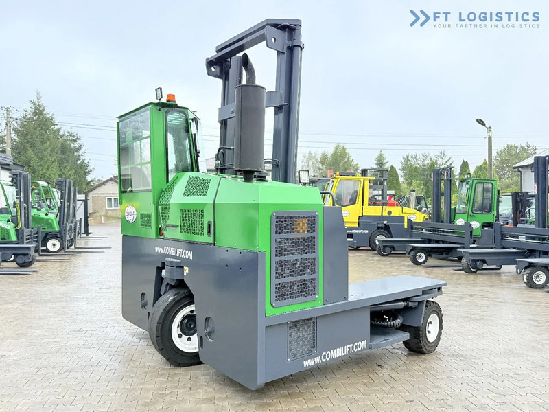 Combilift Combilift C8000 2018 GAS DUPLEX FREE LIFT Combilift C8000 2018 GAS DUPLEX FREE LIFT - Empilhador de 4 vias: foto 2 Combilift Combilift C8000 2018 GAS DUPLEX FREE LIFT Combilift C8000 2018 GAS DUPLEX FREE LIFT - Empilhador de 4 vias: foto 2
